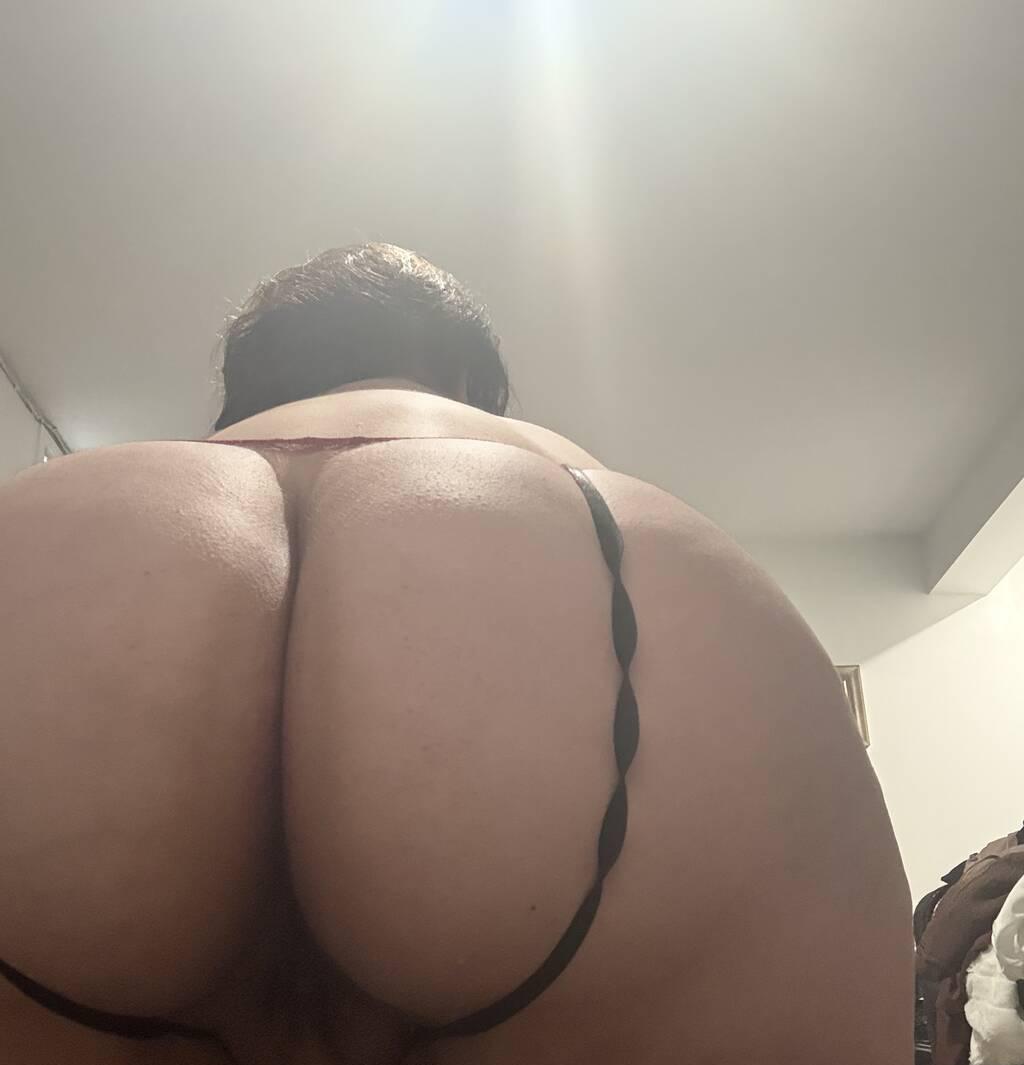 
                        Vivian
                     is Female Escorts. | Niagara | Ontario | Canada | scarletamour.com 