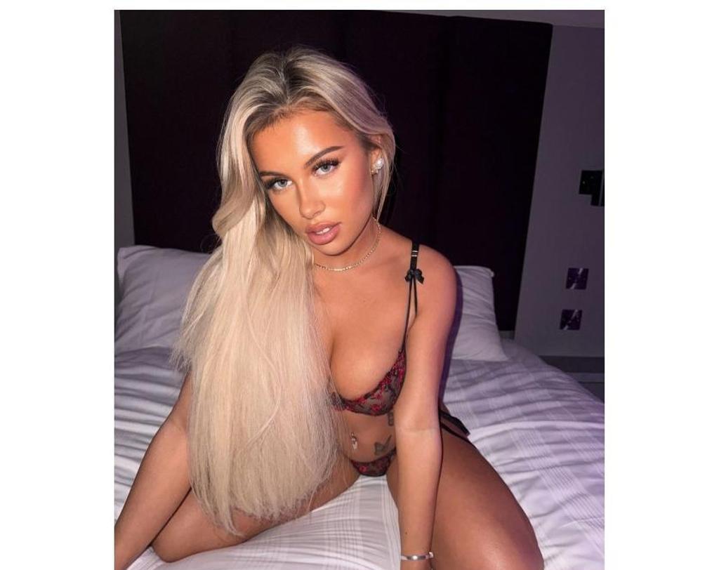  is Female Escorts. | Manchester | United Kingdom | United Kingdom | scarletamour.com 