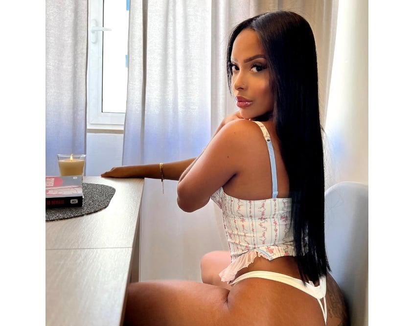  is Female Escorts. | Oxford | United Kingdom | United Kingdom | scarletamour.com 