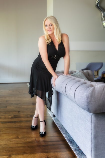  is Female Escorts. | Omaha | Nebraska | United States | scarletamour.com 