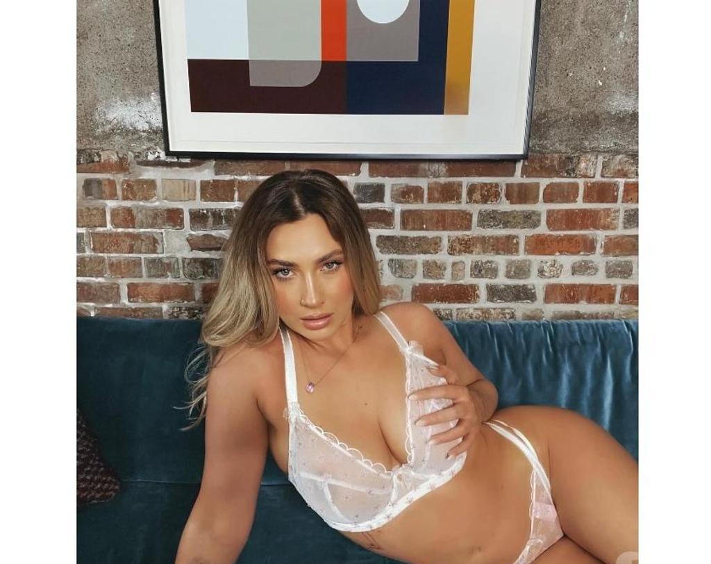  is Female Escorts. | Edinburgh | United Kingdom | United Kingdom | scarletamour.com 