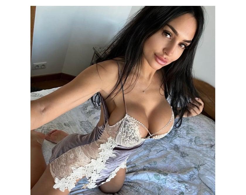  is Female Escorts. | Bath | United Kingdom | United Kingdom | scarletamour.com 