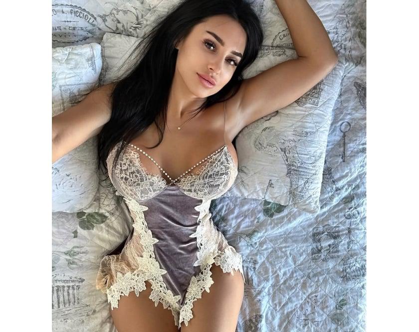  is Female Escorts. | Bath | United Kingdom | United Kingdom | scarletamour.com 
