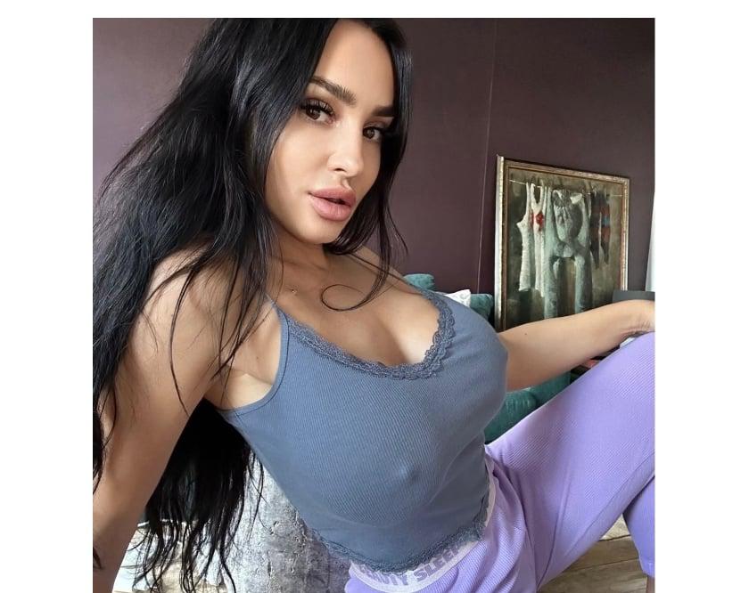  is Female Escorts. | Bath | United Kingdom | United Kingdom | scarletamour.com 