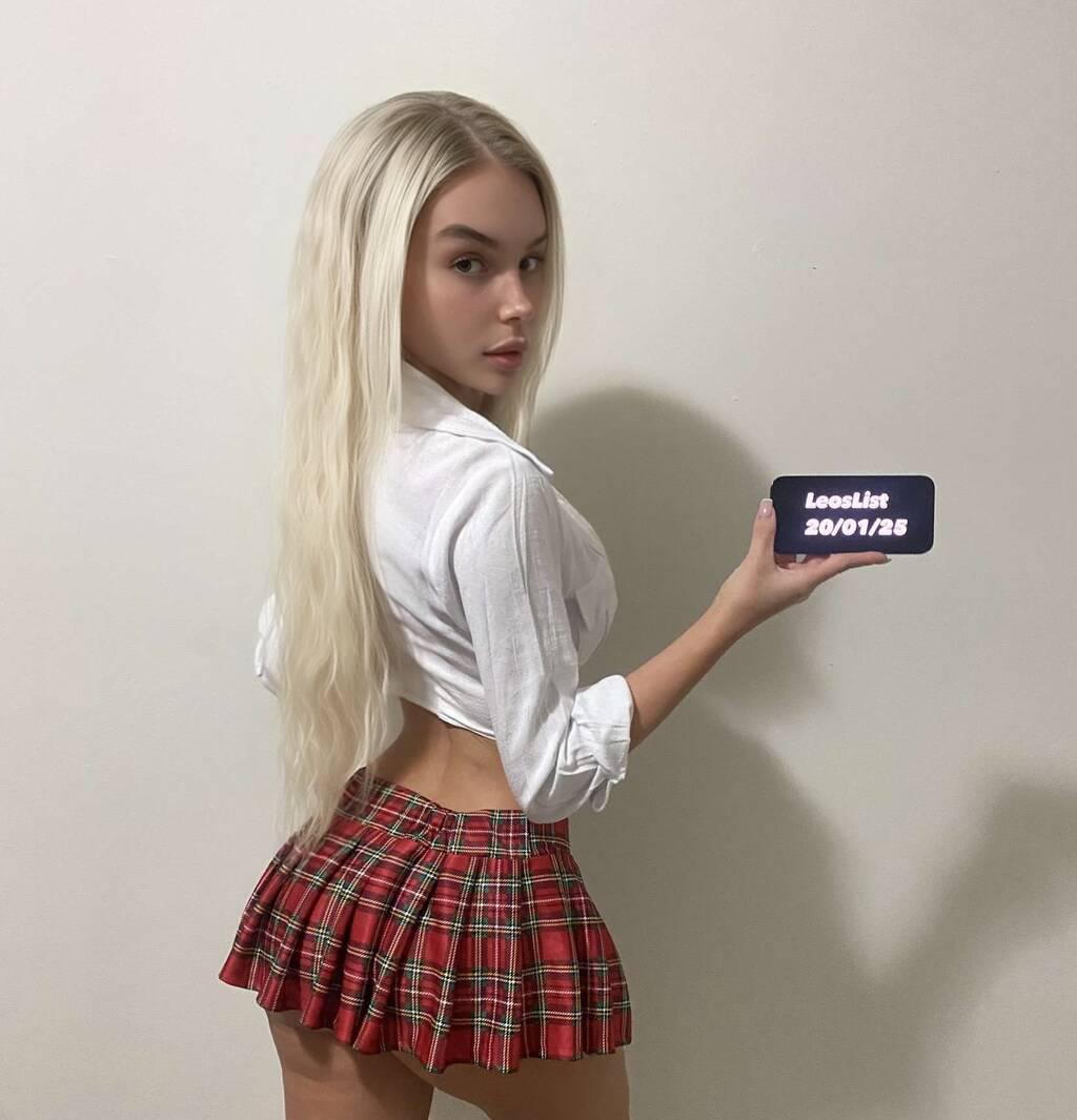 
                        Peaches
                     is Female Escorts. | Toronto | Ontario | Canada | scarletamour.com 