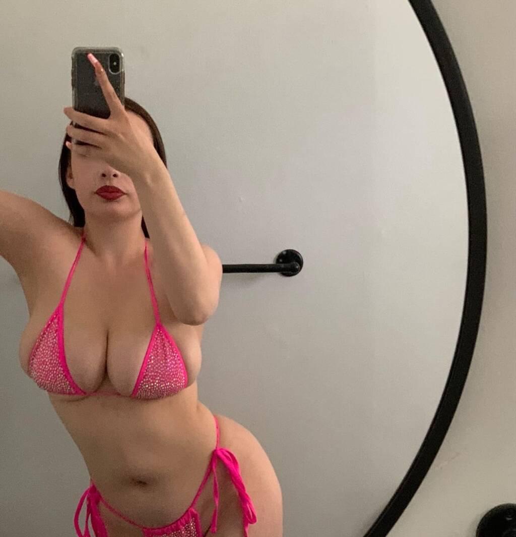 
                        Cherry
                     is Female Escorts. | Calgary | Alberta | Canada | scarletamour.com 