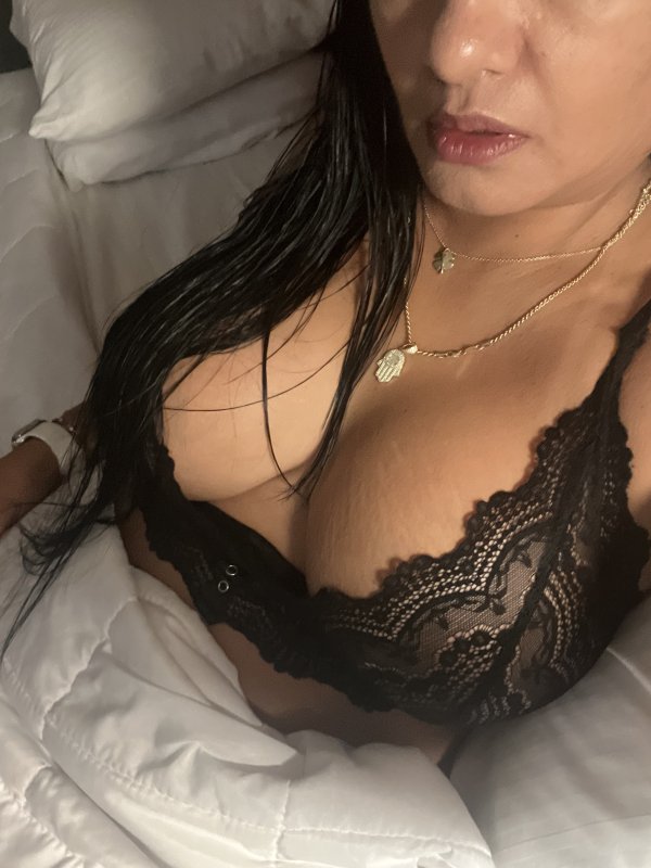 is Female Escorts. | Pensacola | Florida | United States | scarletamour.com 