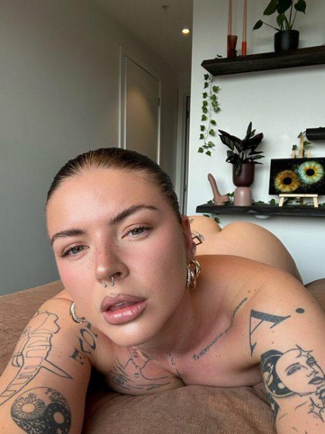  is Female Escorts. | Savannah | Georgia | United States | scarletamour.com 