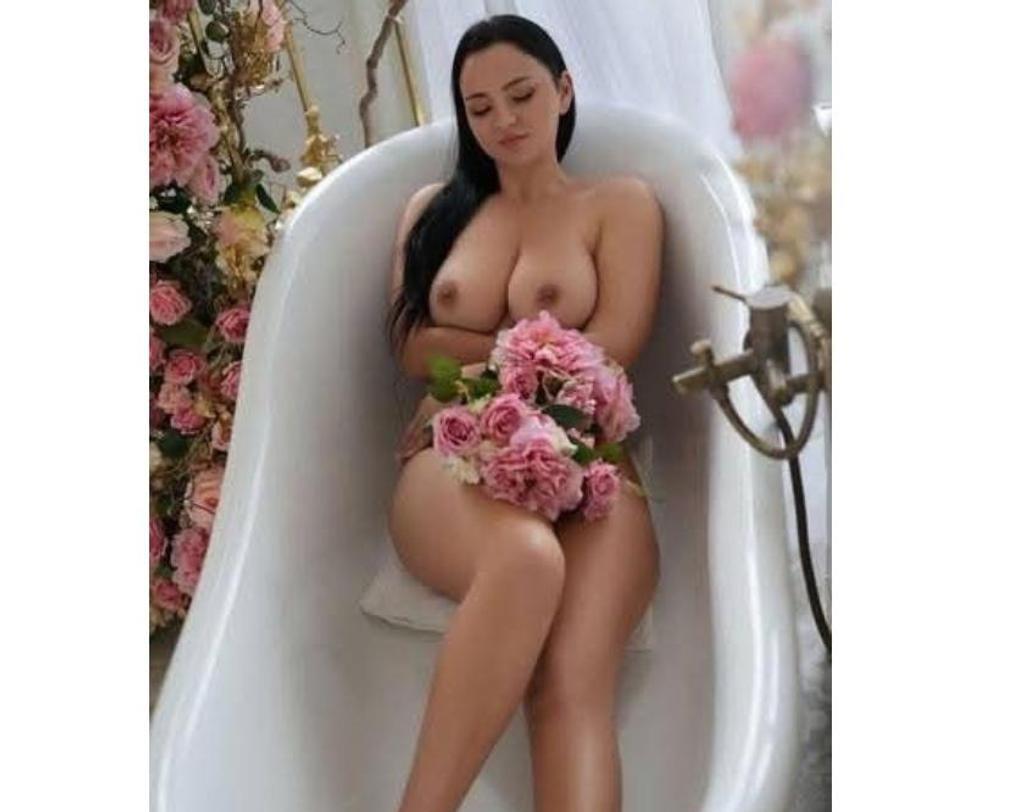  is Female Escorts. | Aberdeen | United Kingdom | United Kingdom | scarletamour.com 