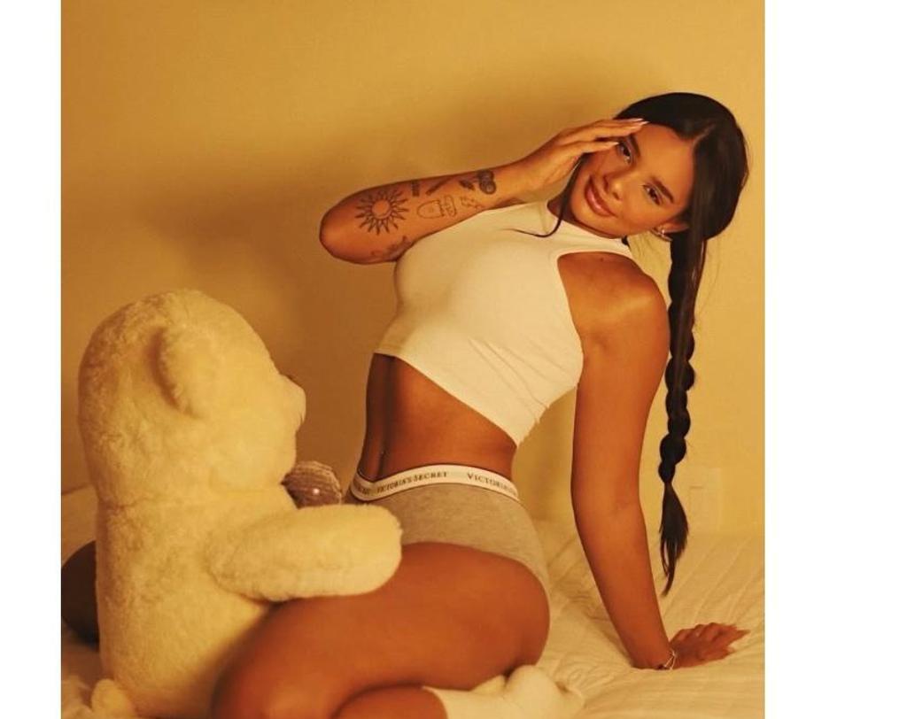  is Female Escorts. | London | United Kingdom | United Kingdom | scarletamour.com 