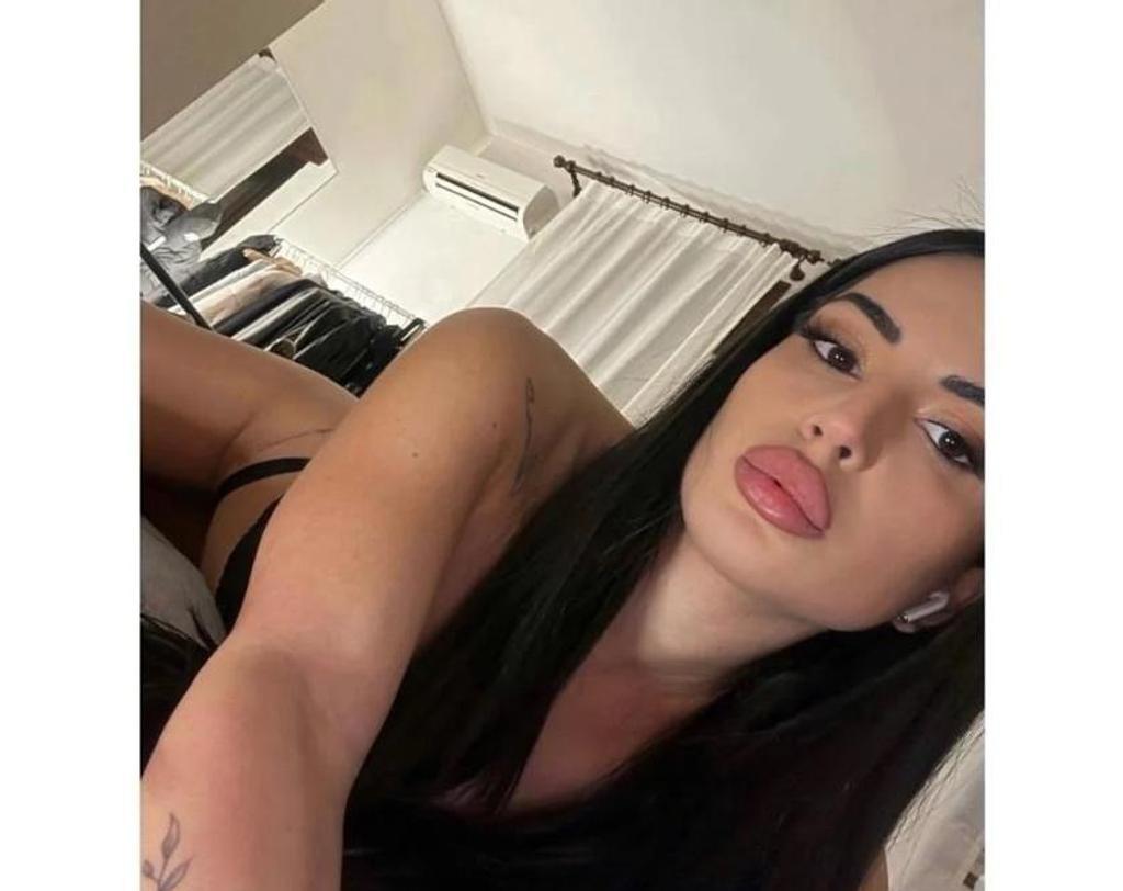  is Female Escorts. | Leeds | United Kingdom | United Kingdom | scarletamour.com 