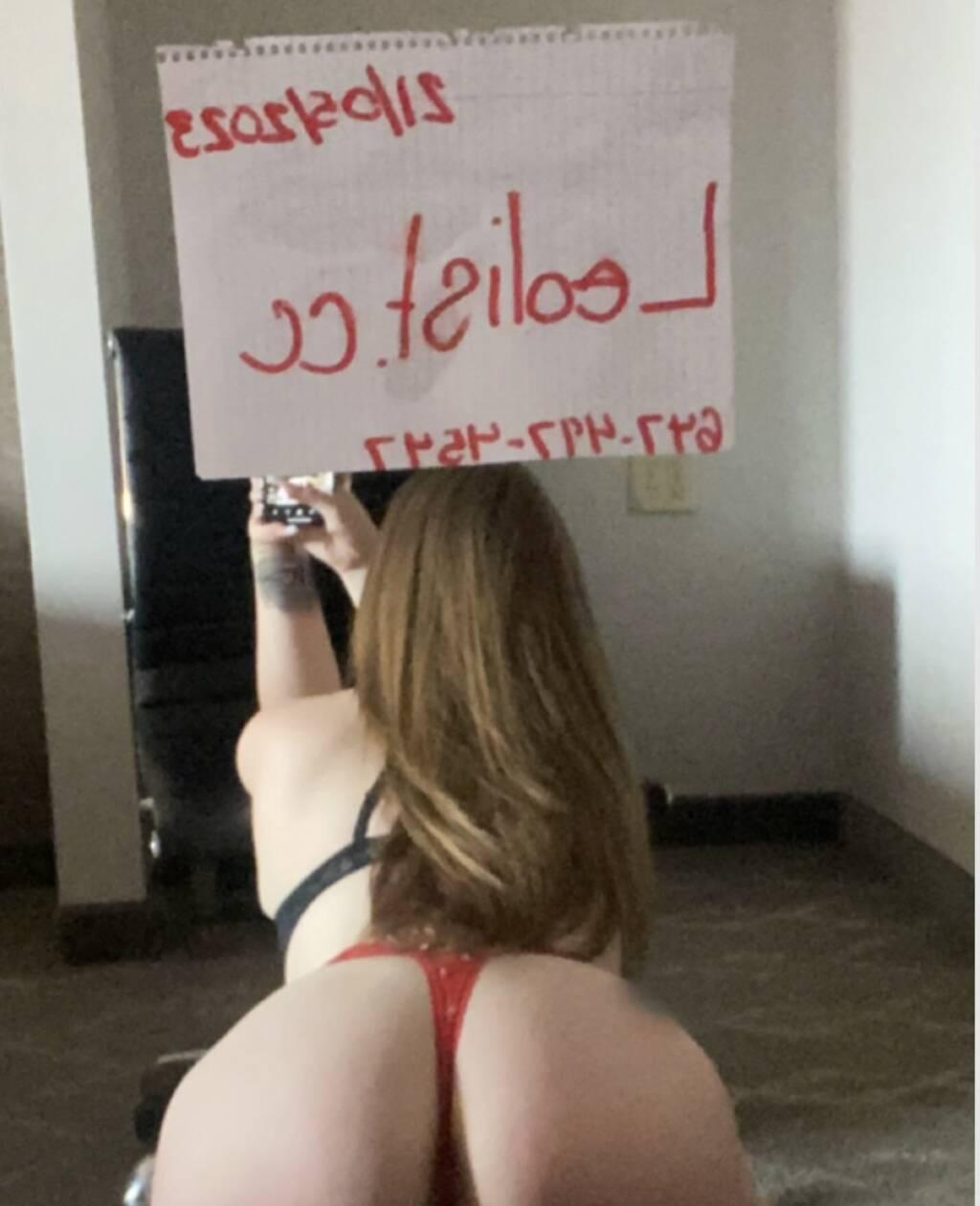 
                        Aurora
                     is Female Escorts. | Owen Sound | Ontario | Canada | scarletamour.com 