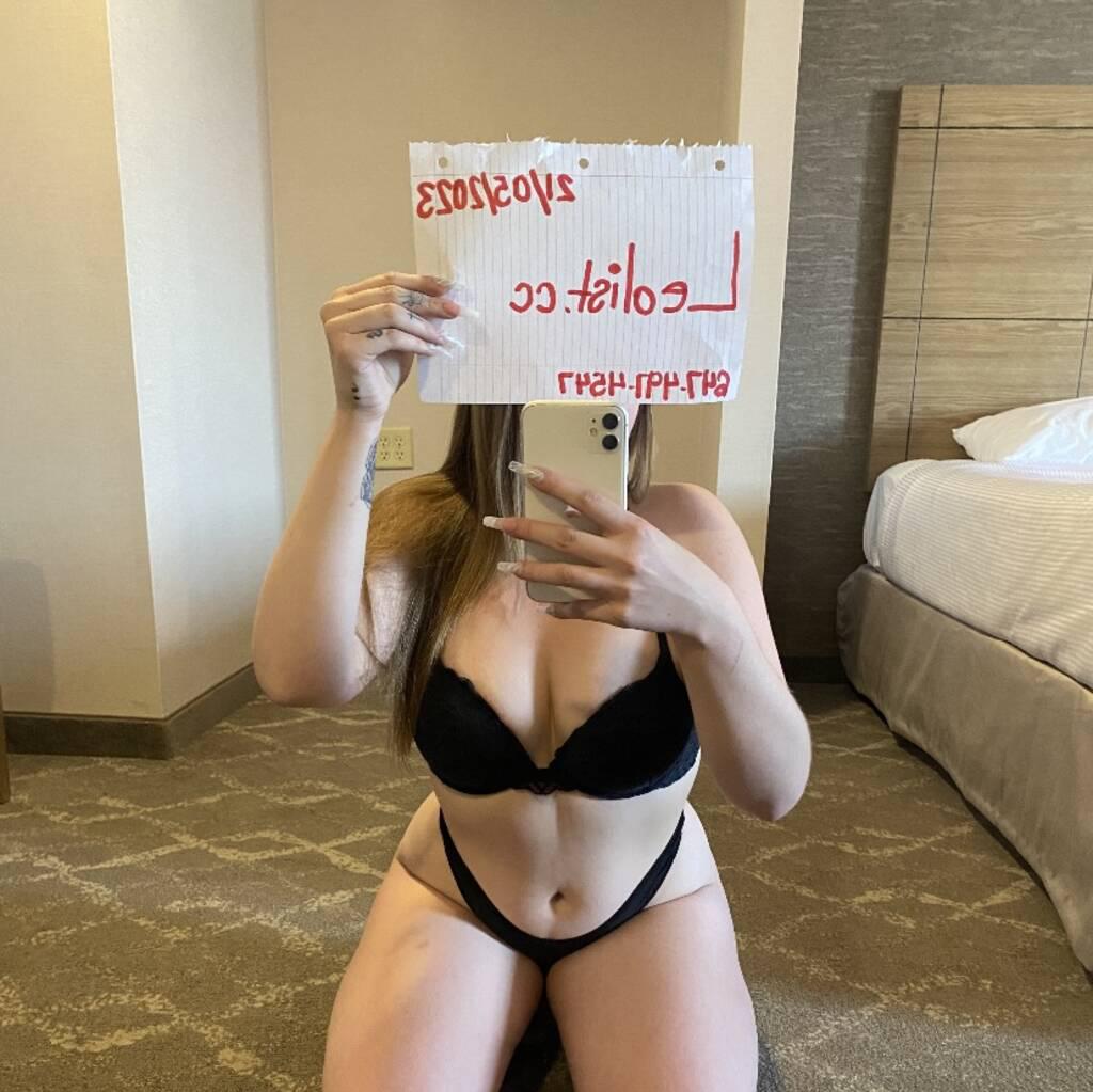 
                        Aurora
                     is Female Escorts. | Owen Sound | Ontario | Canada | scarletamour.com 