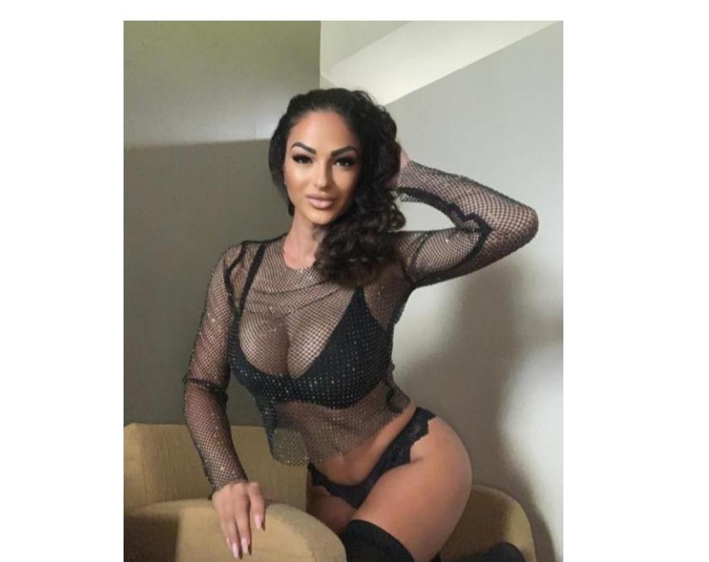  is Female Escorts. | London | United Kingdom | United Kingdom | scarletamour.com 