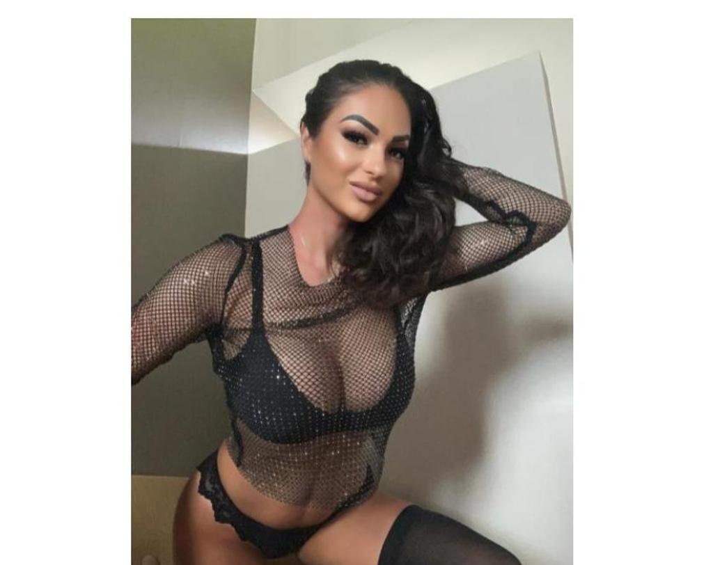  is Female Escorts. | London | United Kingdom | United Kingdom | scarletamour.com 