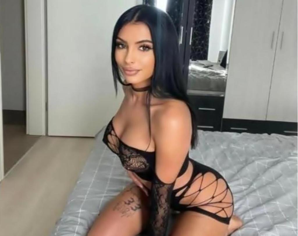  is Female Escorts. | Bath | United Kingdom | United Kingdom | scarletamour.com 