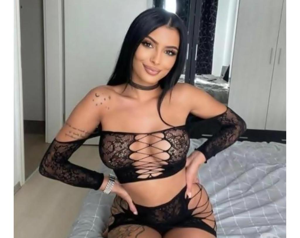  is Female Escorts. | Bath | United Kingdom | United Kingdom | scarletamour.com 