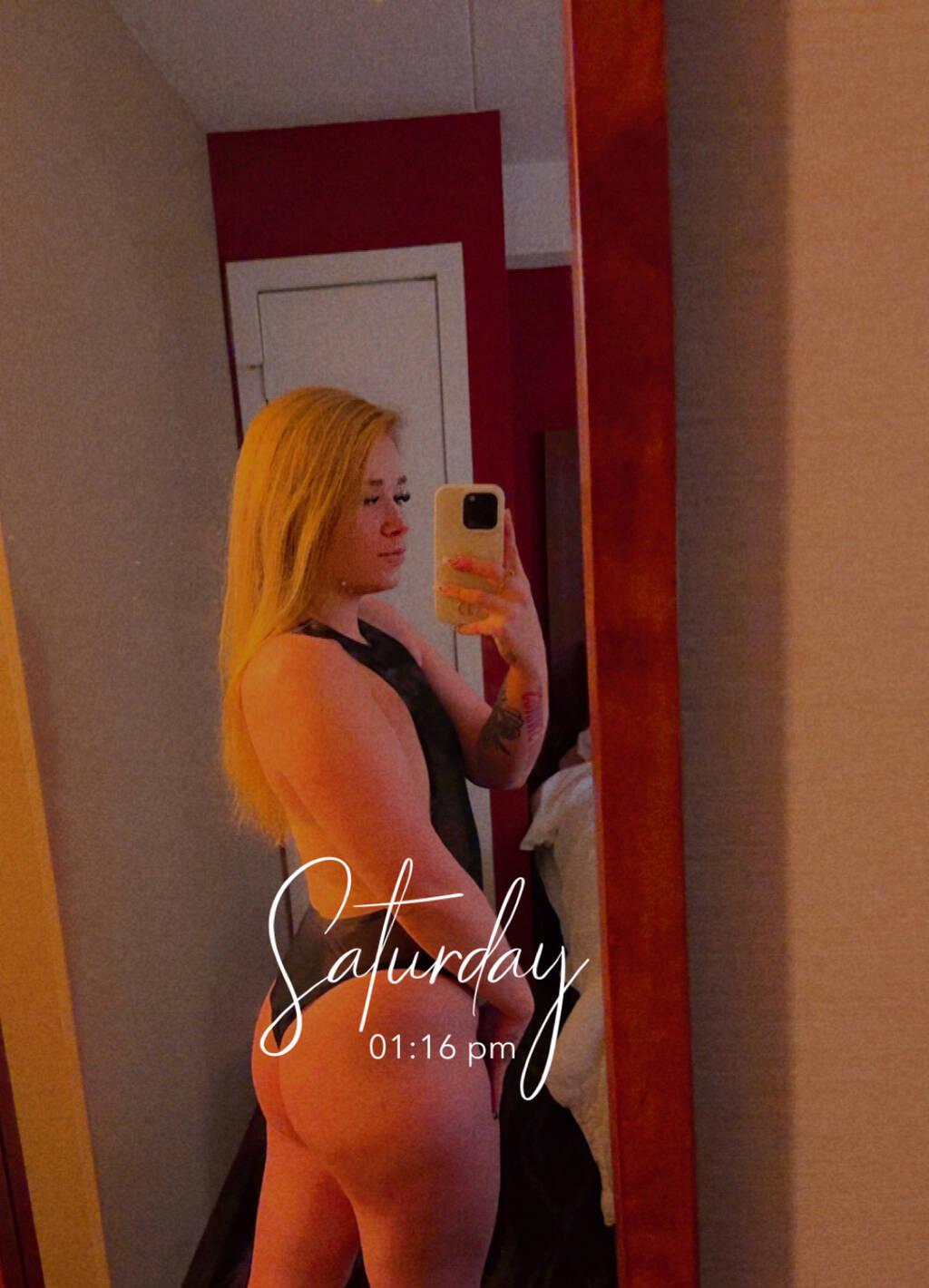 
                        Emily/IN/OUTS/ ONLiNE
                     is Female Escorts. | Hamilton | Ontario | Canada | scarletamour.com 