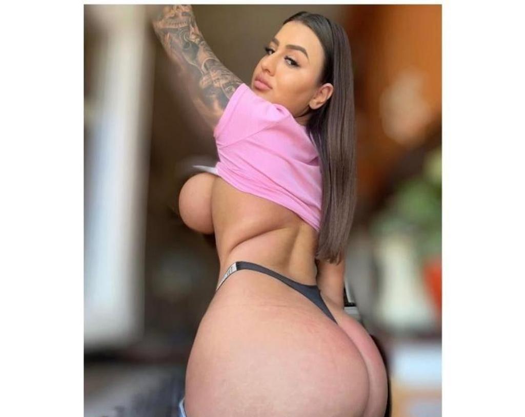  is Female Escorts. | Essex | United Kingdom | United Kingdom | scarletamour.com 