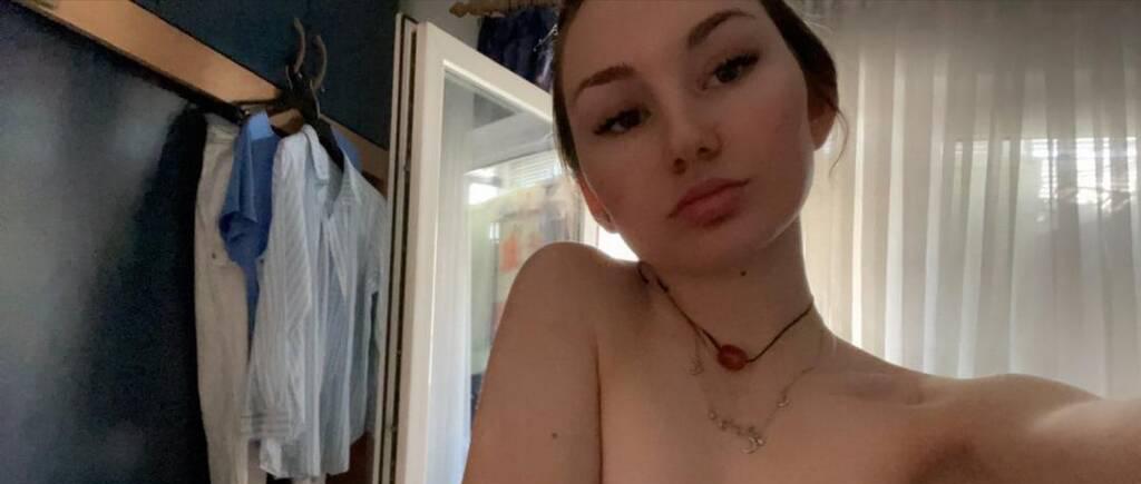 
                        Helena
                     is Female Escorts. | Red Deer | Alberta | Canada | scarletamour.com 
