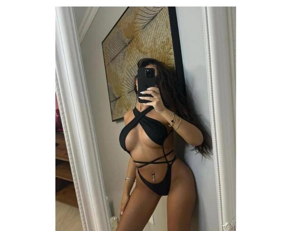  is Female Escorts. | Leeds | United Kingdom | United Kingdom | scarletamour.com 