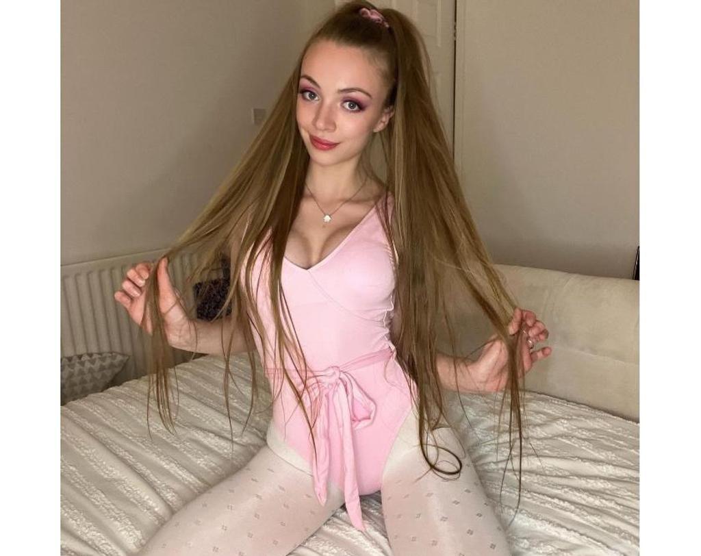  is Female Escorts. | Devon | United Kingdom | United Kingdom | scarletamour.com 