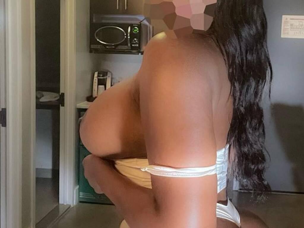 
                        Pandora
                     is Female Escorts. | Quebec City | Quebec | Canada | scarletamour.com 