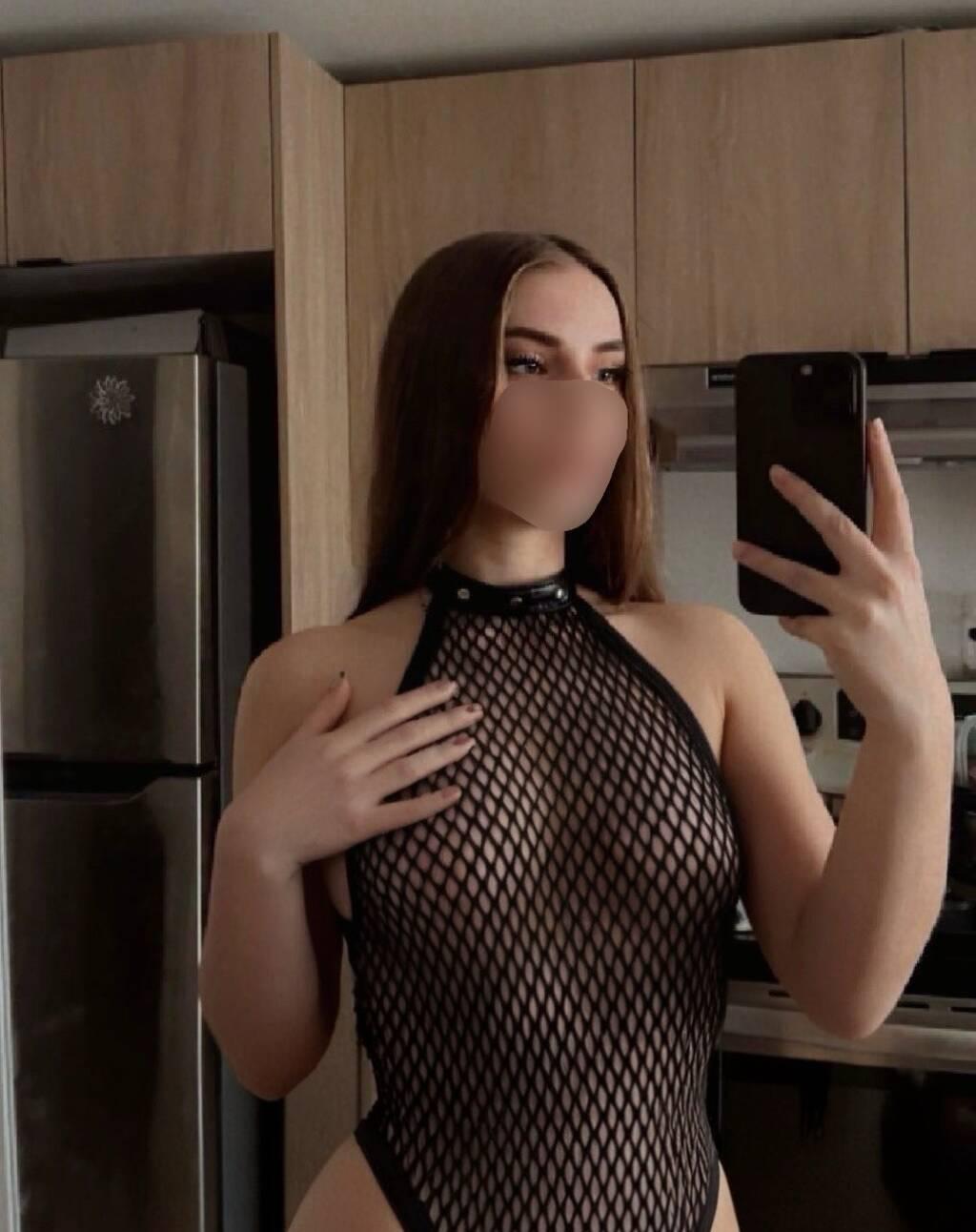 
                        Rosey
                     is Female Escorts. | Calgary | Alberta | Canada | scarletamour.com 