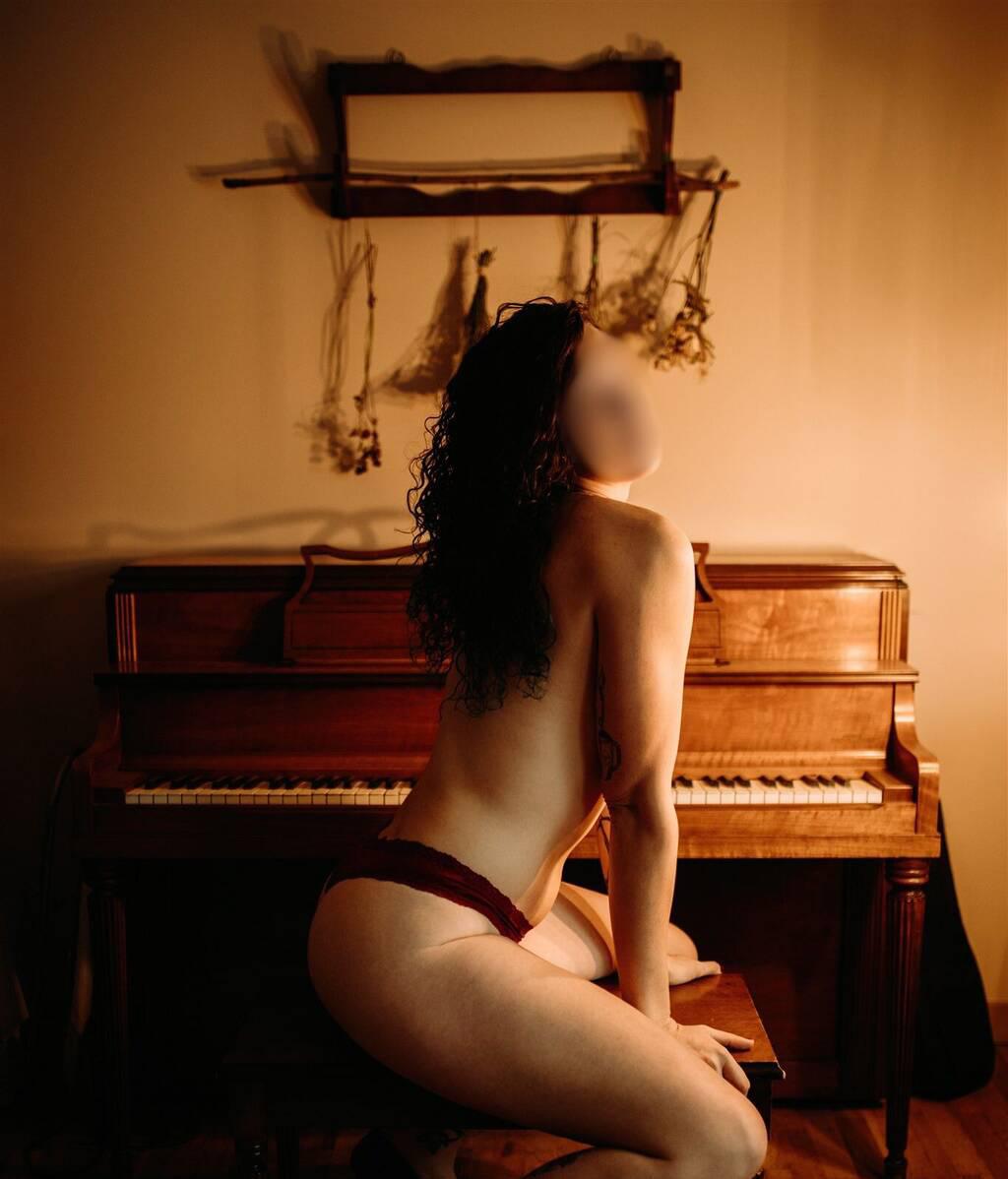 
                        Goddess Inara
                     is Female Escorts. | Kamloops | British Columbia | Canada | scarletamour.com 
