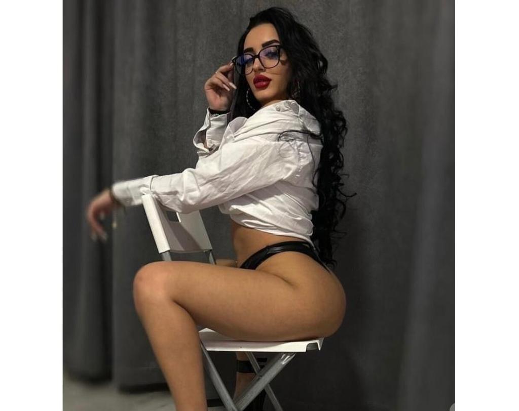  is Female Escorts. | Hampshire | United Kingdom | United Kingdom | scarletamour.com 