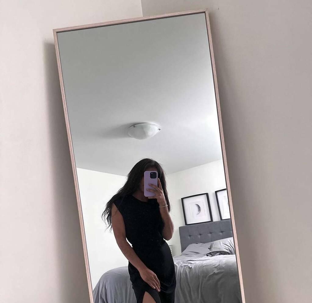 
                        Karma
                     is Female Escorts. | Moncton | New Brunswick | Canada | scarletamour.com 