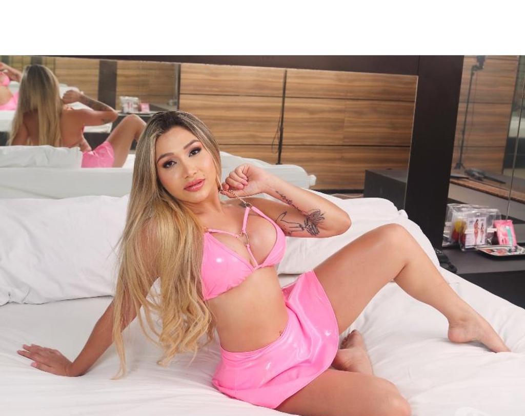  is Female Escorts. | Devon | United Kingdom | United Kingdom | scarletamour.com 