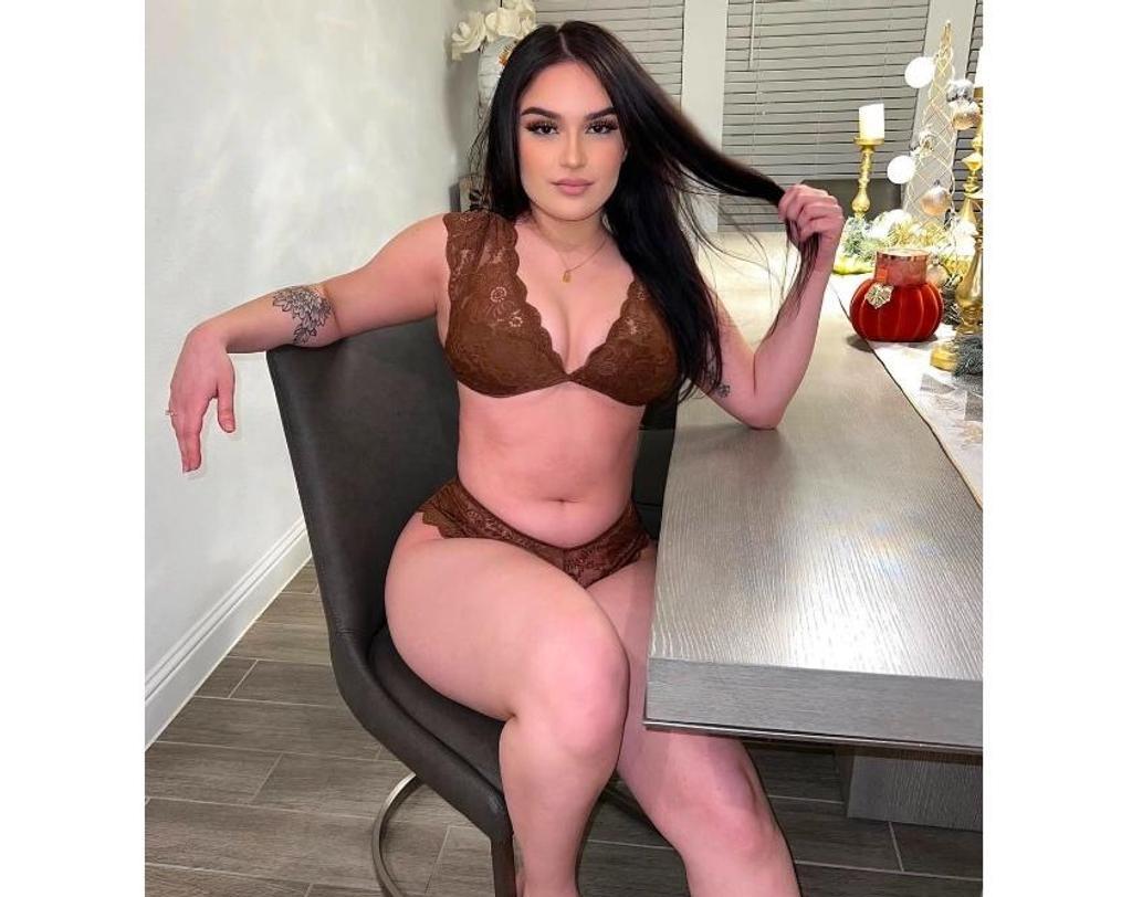  is Female Escorts. | East Midlands | United Kingdom | United Kingdom | scarletamour.com 