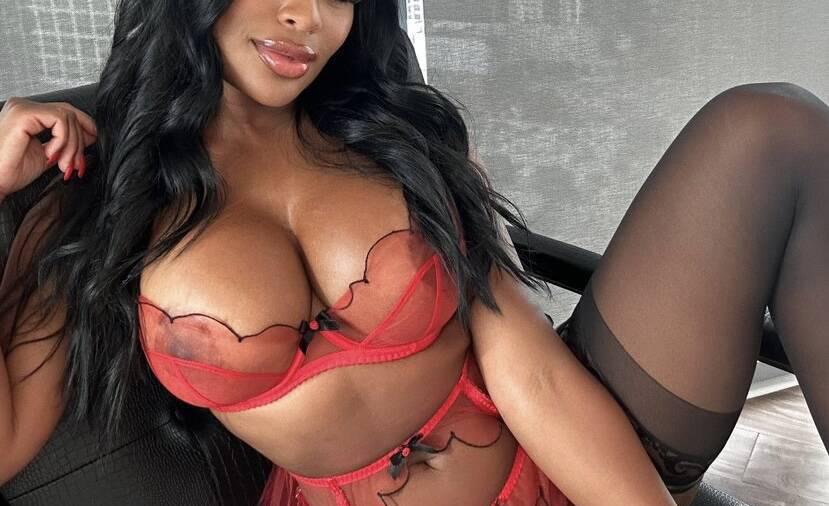 
                        Diana
                     is Female Escorts. | Kingston | Ontario | Canada | scarletamour.com 