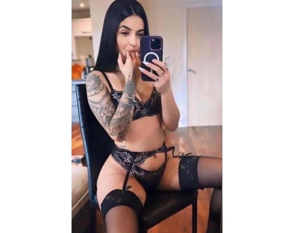  is Female Escorts. | Belfast | United Kingdom | United Kingdom | scarletamour.com 