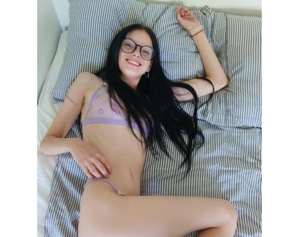  is Female Escorts. | East Midlands | United Kingdom | United Kingdom | scarletamour.com 