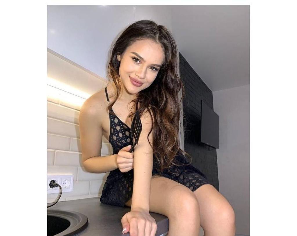  is Female Escorts. | East Midlands | United Kingdom | United Kingdom | scarletamour.com 