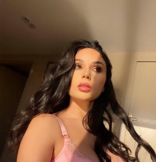 
                        Arianna
                     is Female Escorts. | Montreal | Quebec | Canada | scarletamour.com 