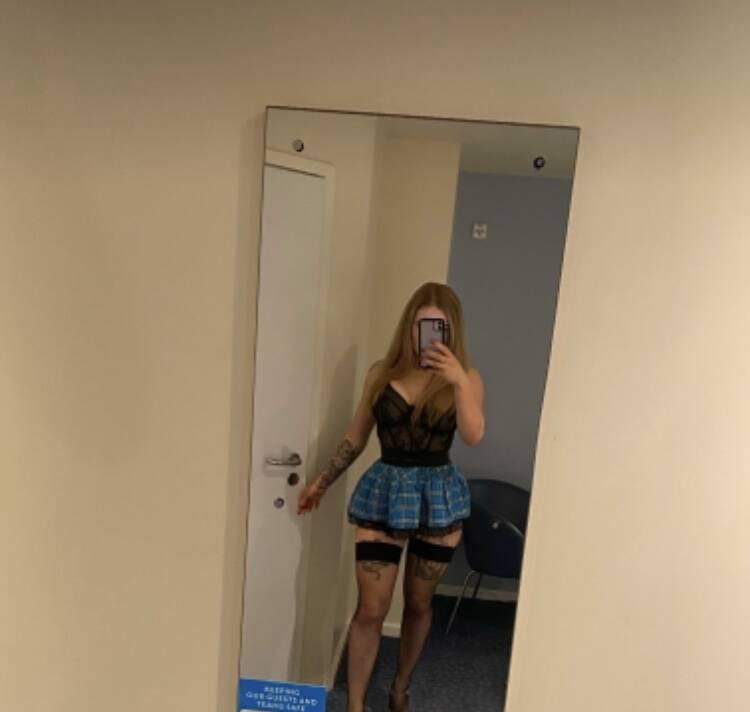 
                        Ana
                     is Female Escorts. | Comox Balley | British Columbia | Canada | scarletamour.com 