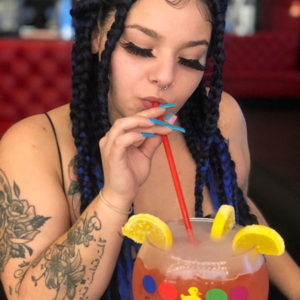  is Female Escorts. | Miami | Florida | United States | scarletamour.com 