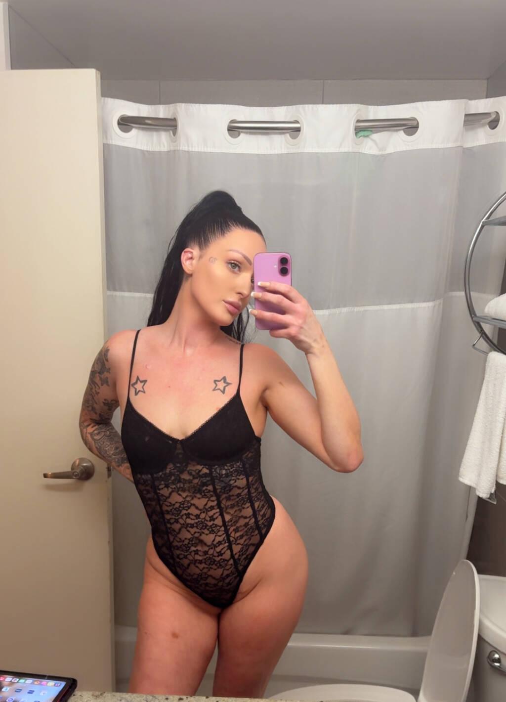 
                        Hurricane Khloe
                     is Female Escorts. | Toronto | Ontario | Canada | scarletamour.com 