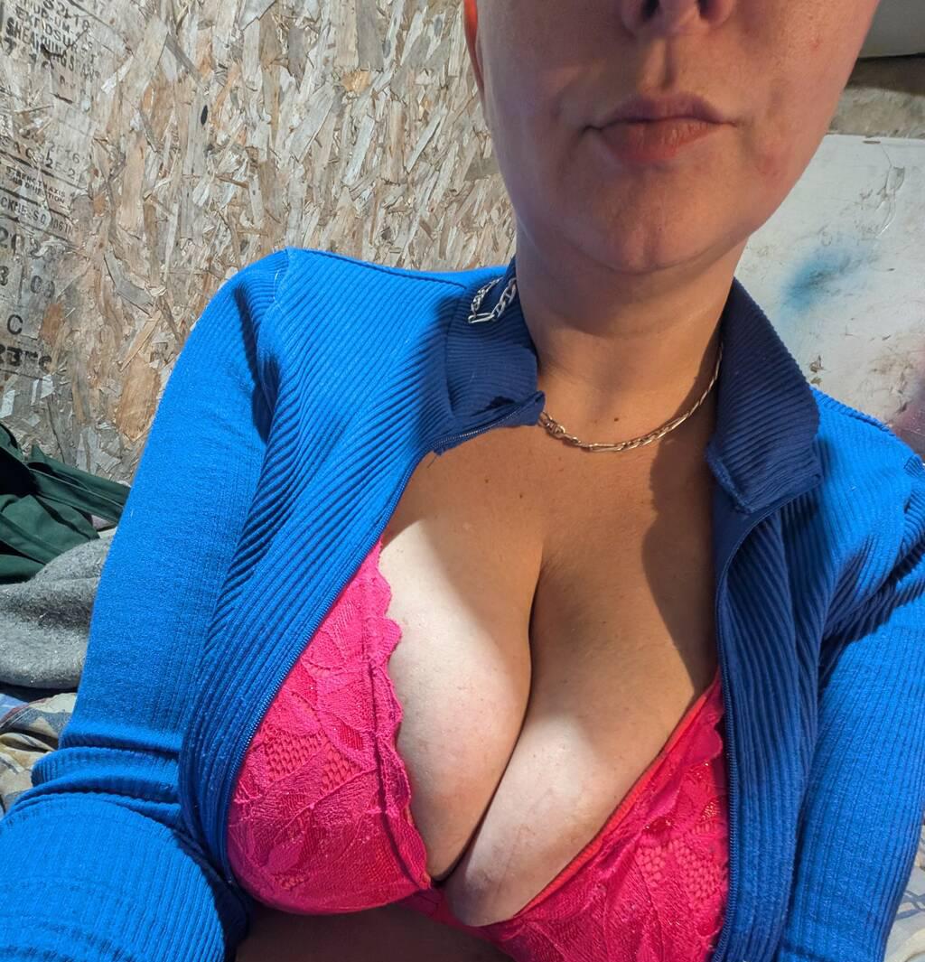 
                        Nova
                     is Female Escorts. | St. John | New Brunswick | Canada | scarletamour.com 