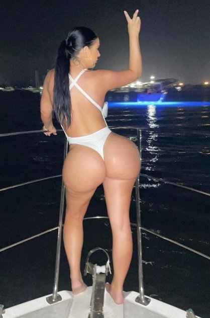  is Female Escorts. | West Palm Beach | Florida | United States | scarletamour.com 