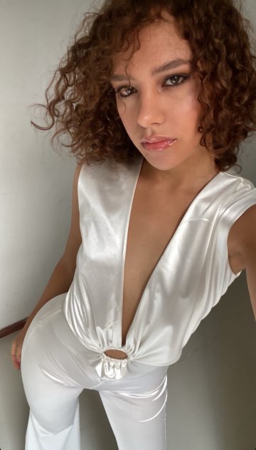  is Female Escorts. | Santa Cruz | California | United States | scarletamour.com 