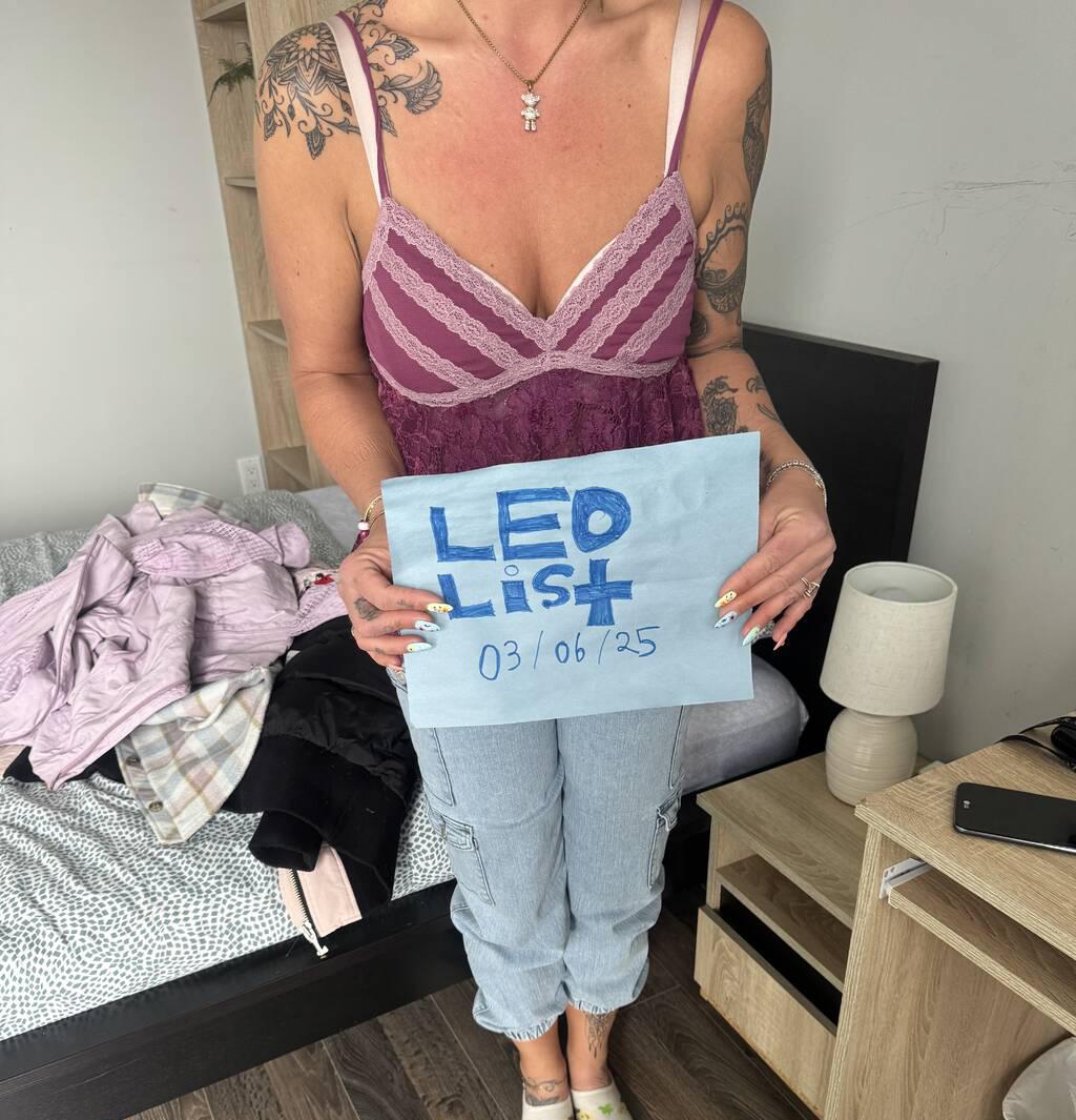 
                        Raven
                     is Female Escorts. | Kitchener | Ontario | Canada | scarletamour.com 