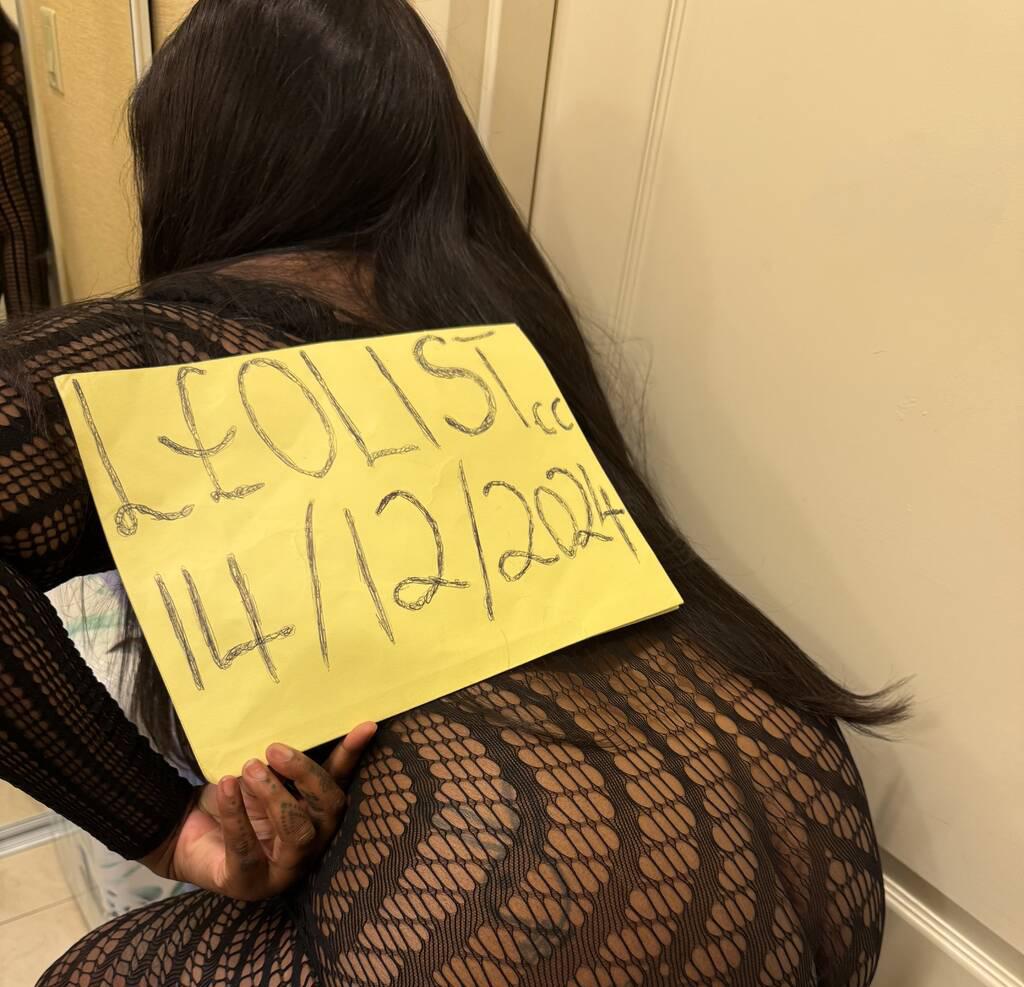 
                        kiona
                     is Female Escorts. | Kitchener | Ontario | Canada | scarletamour.com 