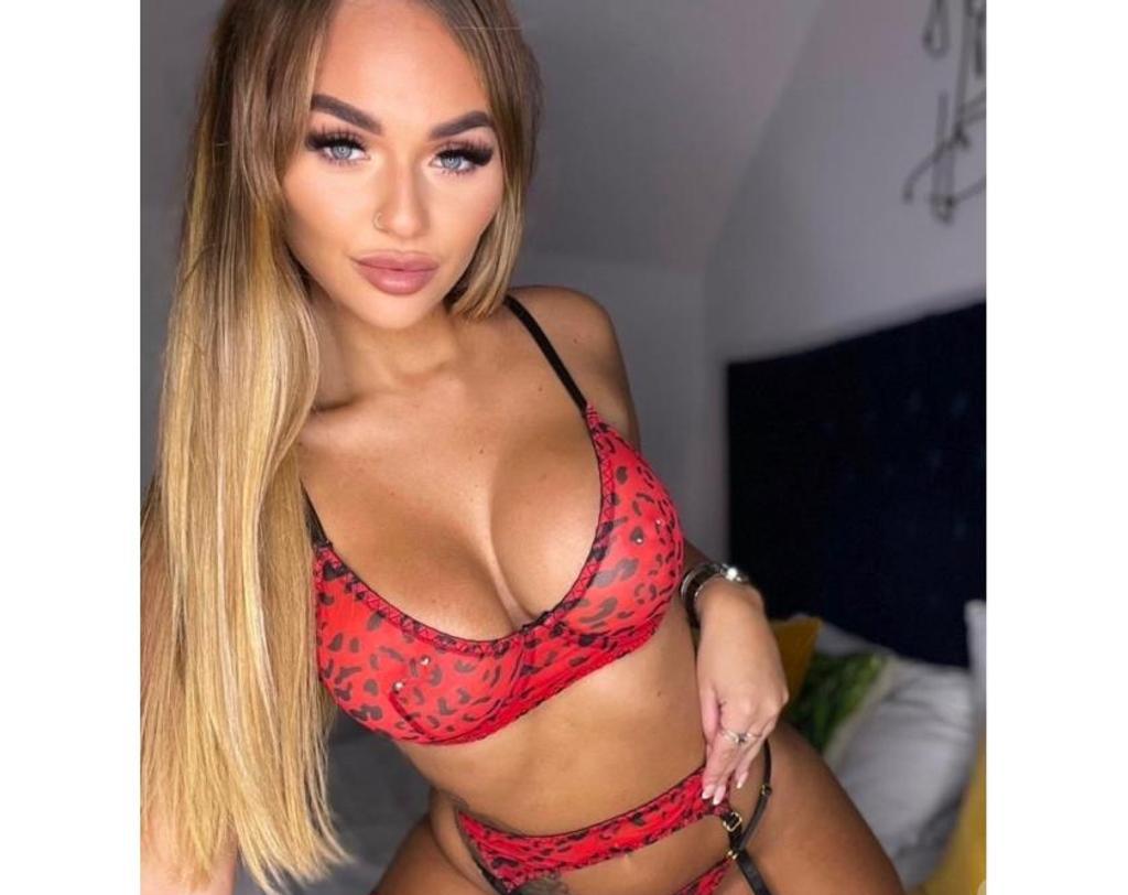  is Female Escorts. | London | United Kingdom | United Kingdom | scarletamour.com 