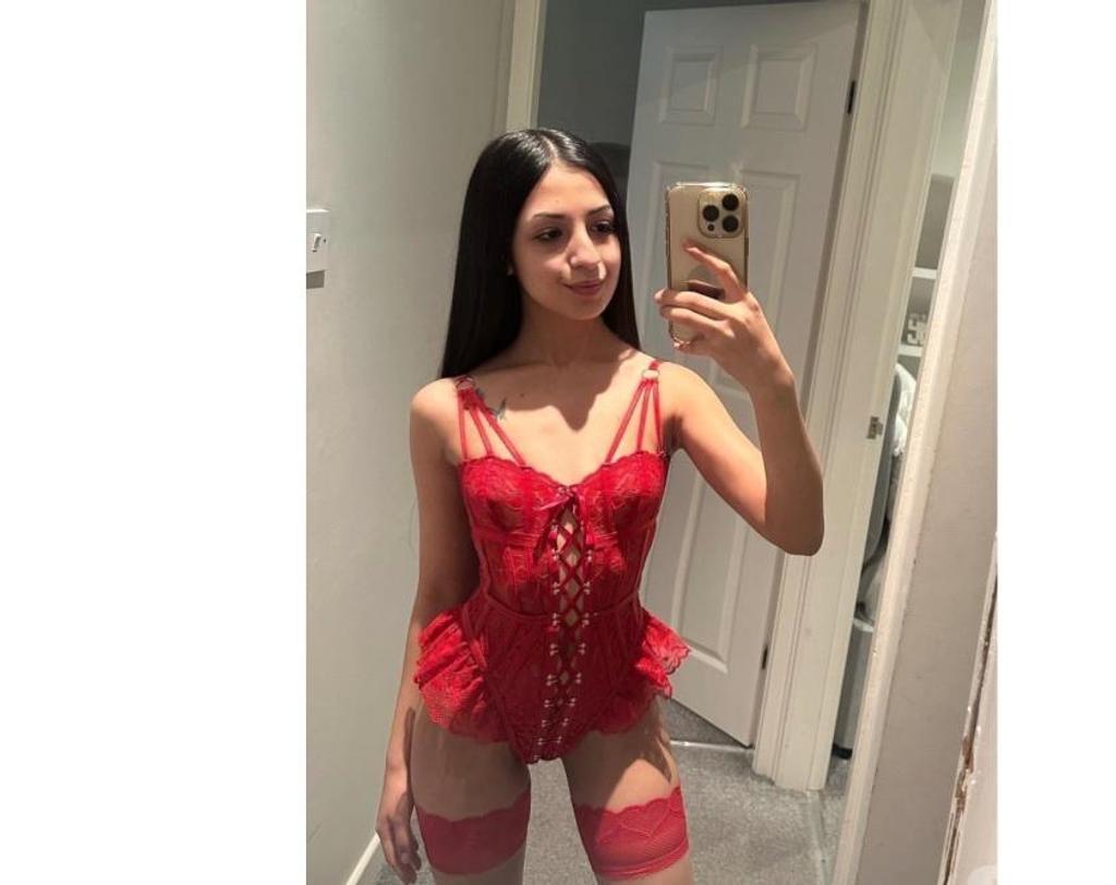  is Female Escorts. | Devon | United Kingdom | United Kingdom | scarletamour.com 