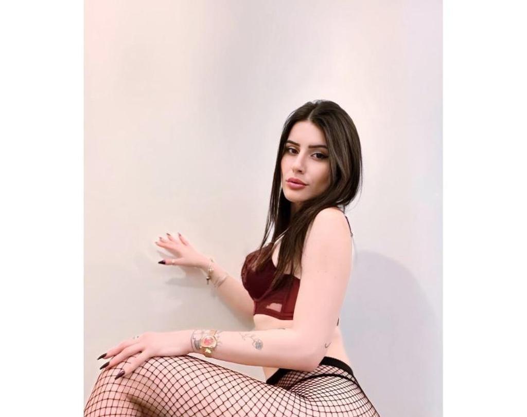  is Female Escorts. | East Midlands | United Kingdom | United Kingdom | scarletamour.com 