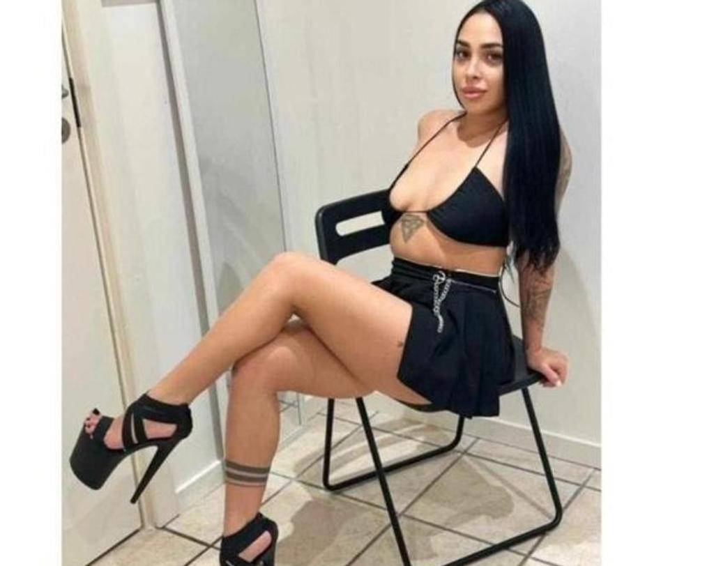  is Female Escorts. | East Midlands | United Kingdom | United Kingdom | scarletamour.com 